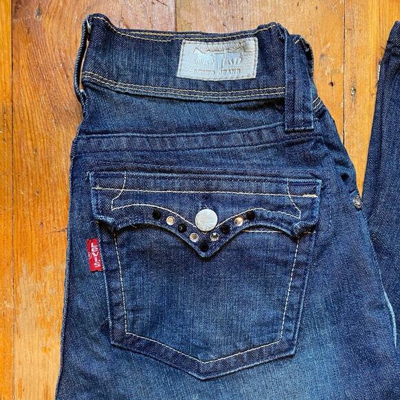 Levi’s - Picture 5 of 6